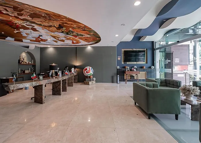 The Sapphire View Hotel *